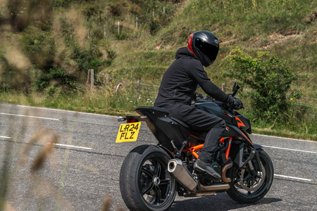 Bluza motocyklowa KNOX SHIELD HOODY BLACK czarny